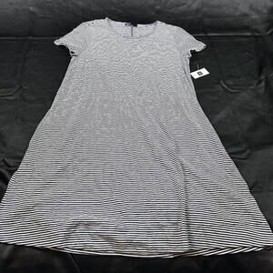 The Gap womens short sleeve white and black stripped midi length dress